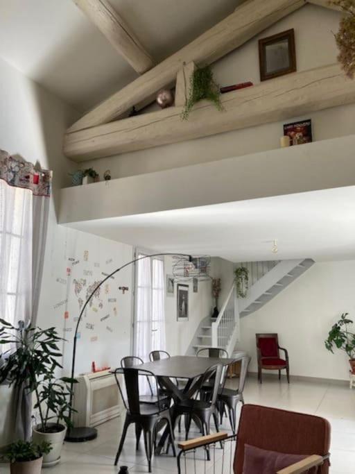 Ferienwohnung Loft Au Coeur De Nîmes Exterior foto