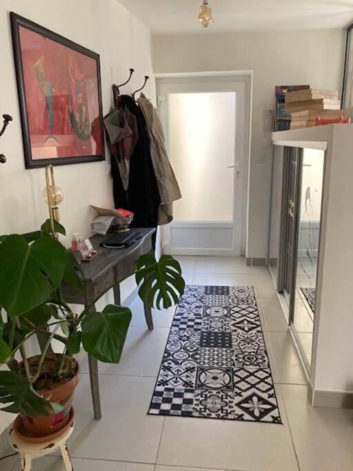 Ferienwohnung Loft Au Coeur De Nîmes Exterior foto
