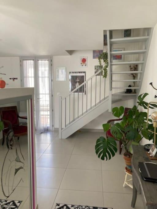 Ferienwohnung Loft Au Coeur De Nîmes Exterior foto